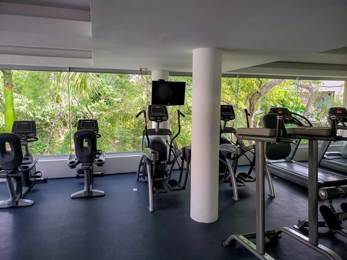 Holiday home 5 Star Condo, 3 Bedrooms, 4 Pools, Gym, Beach Club, Concierge Services & Security Mexico