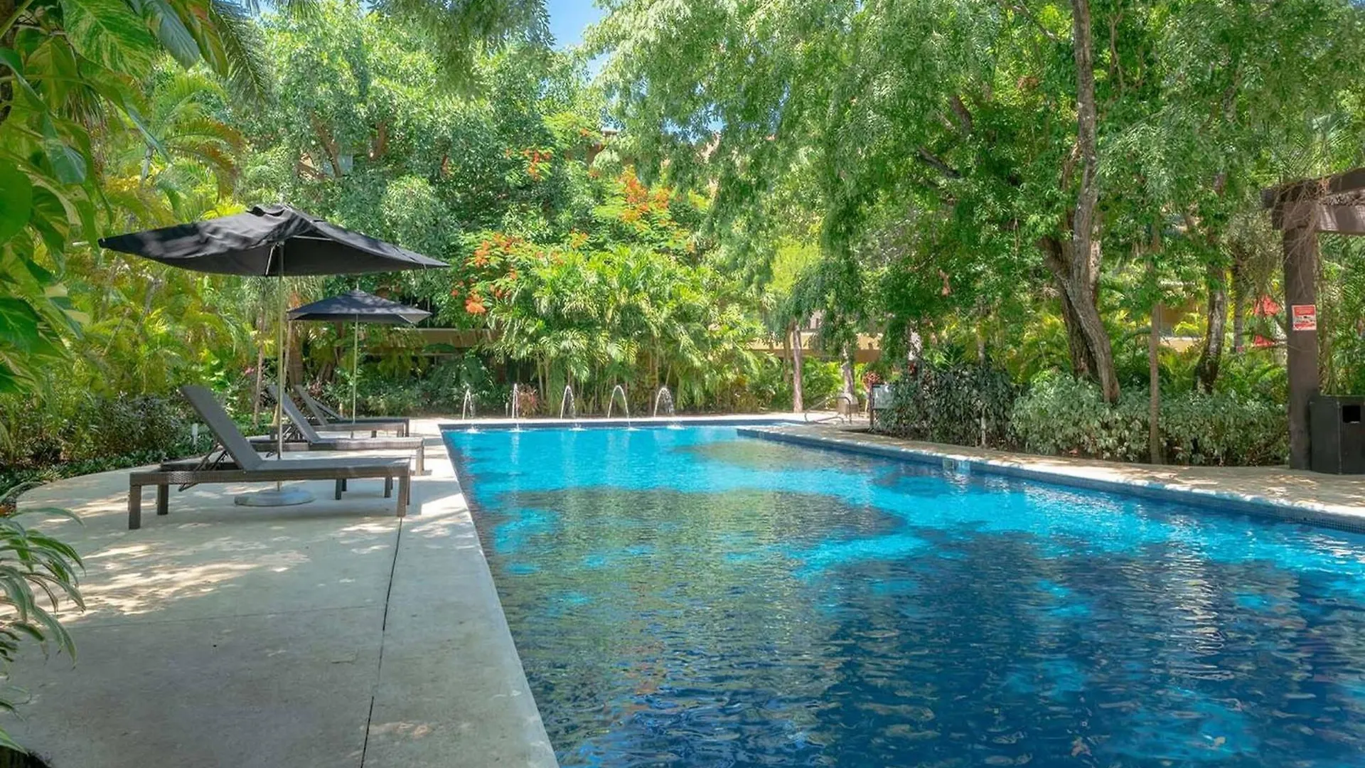5 Star Condo, 3 Bedrooms, 4 Pools, Gym, Beach Club, Concierge Services & Security 0*, Playa del Carmen Mexico