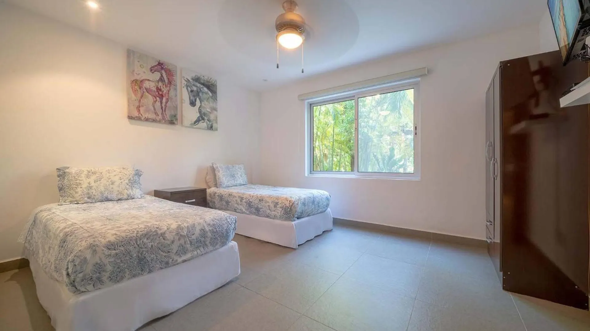 5 Star Condo, 3 Bedrooms, 4 Pools, Gym, Beach Club, Concierge Services & Security 0*, Playa del Carmen Mexico